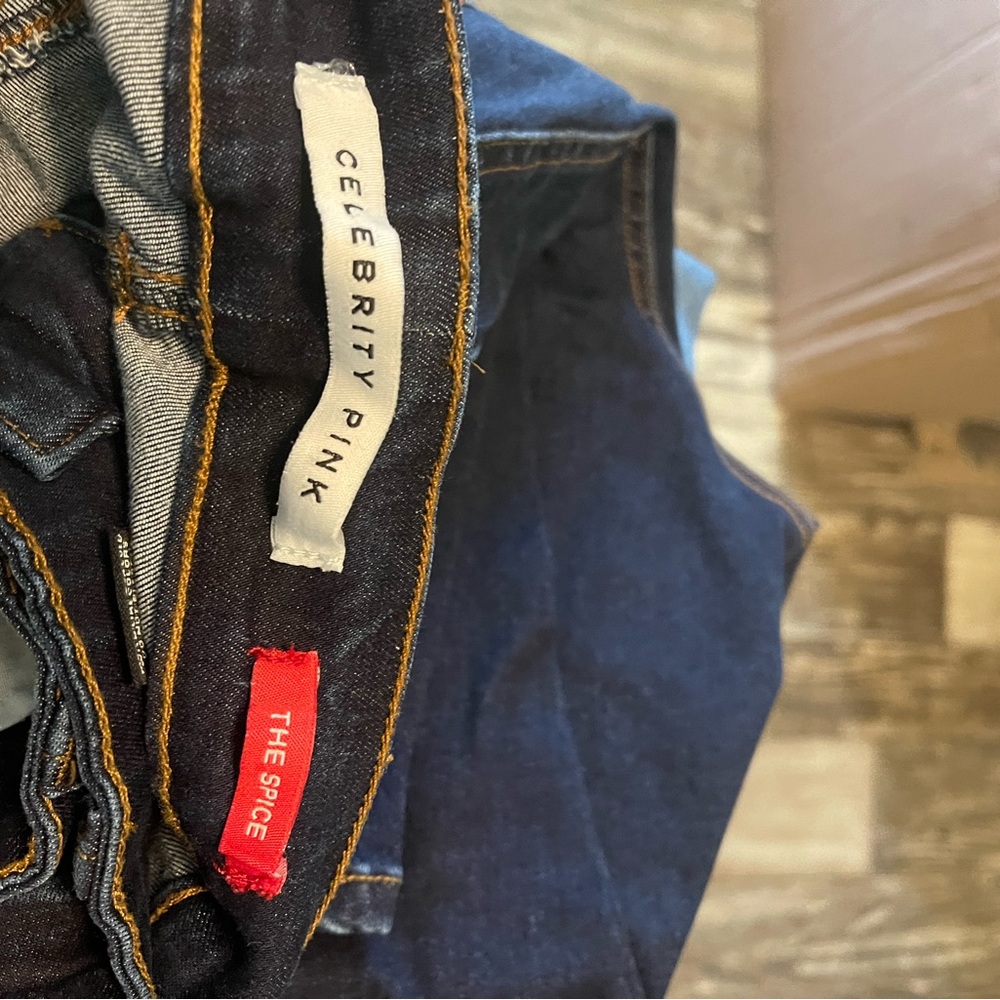 Celebrity Pink Blue Ankle Cropped Jeans with Classic Denim Wash